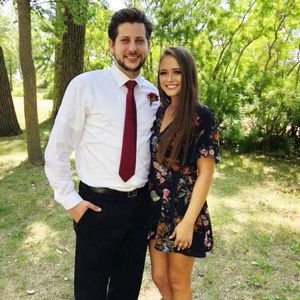 Meet your Posher, Caitlin